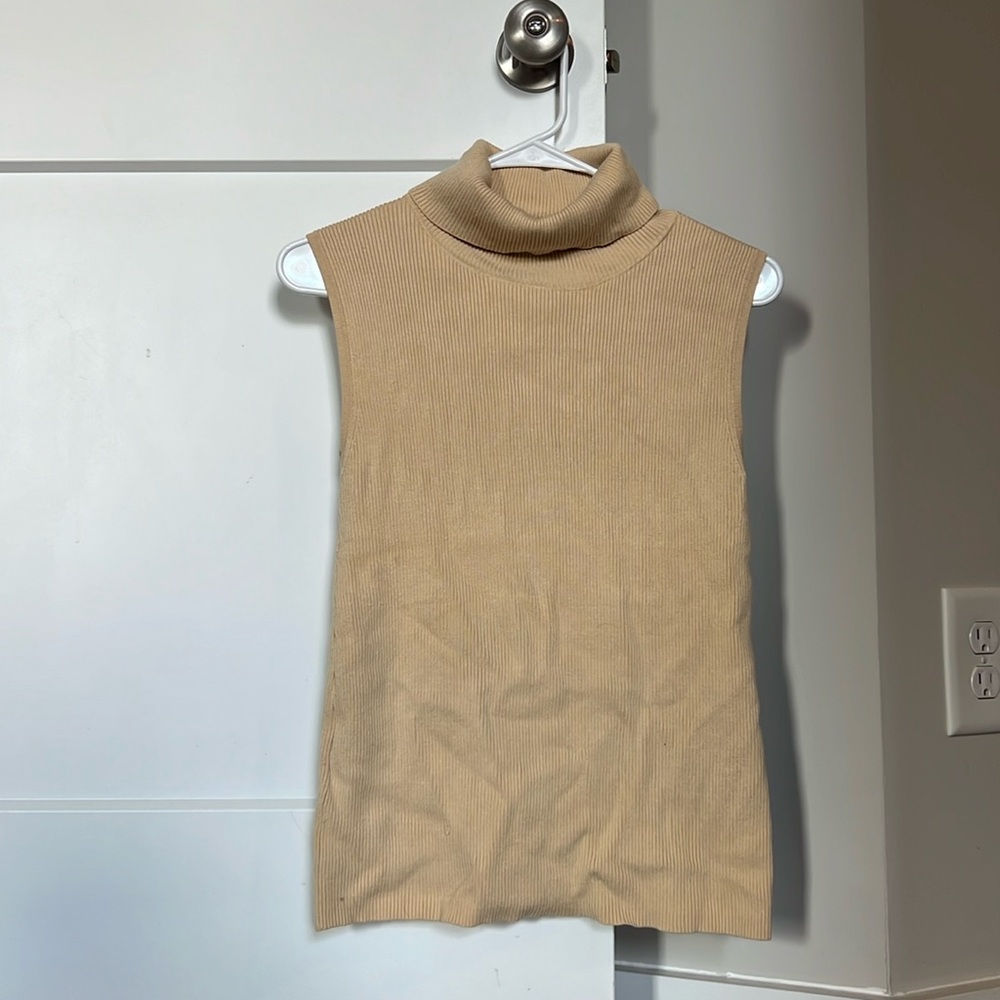 Turtleneck ribbed no sleeves